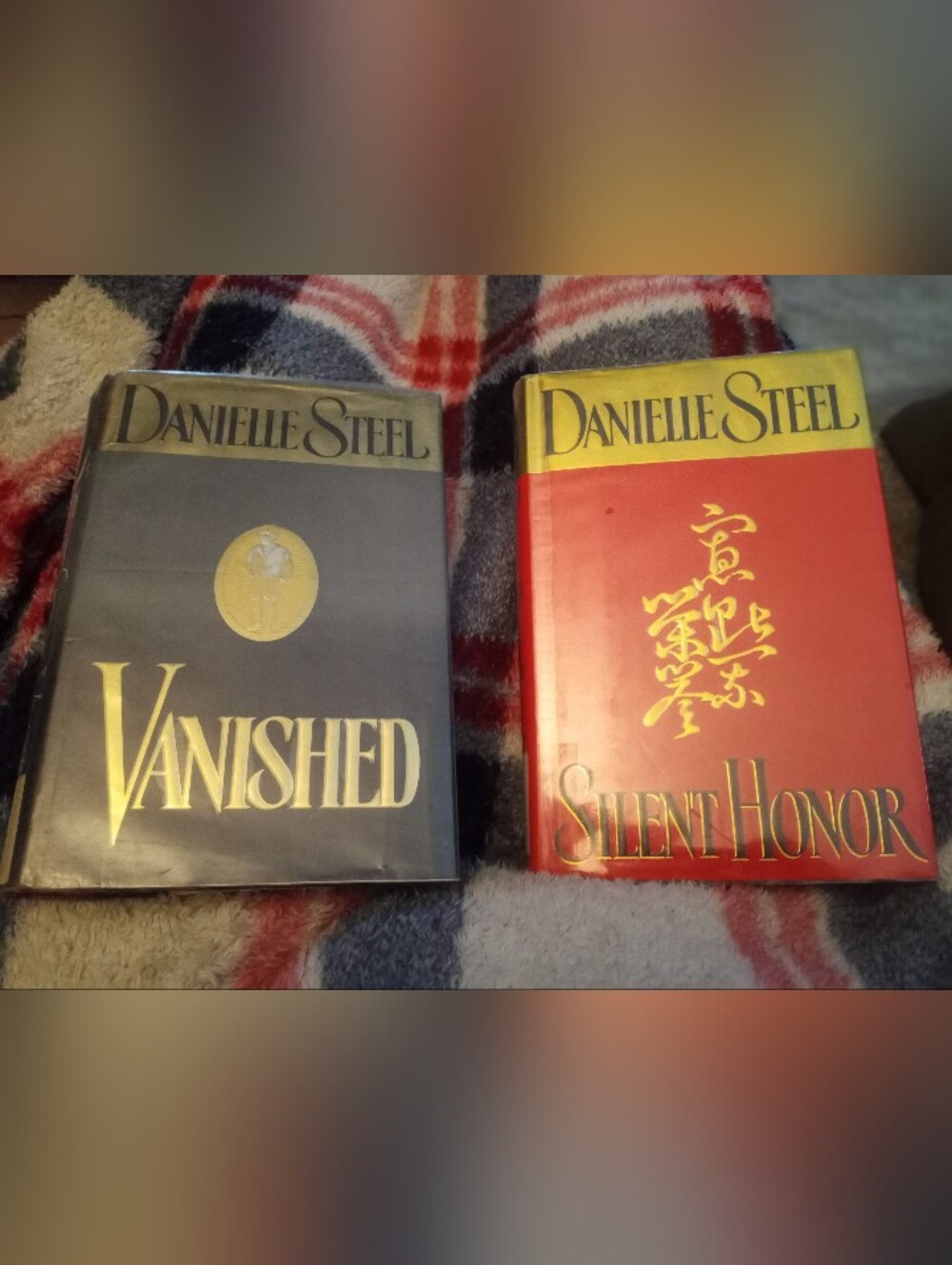 Danielle Steel Silent Honor And Vanished Books